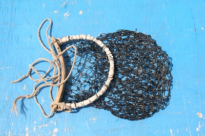 神島町の海女が使用する網袋