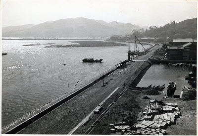 中之郷海岸道路工事風景