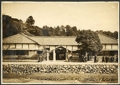 鳥羽尋常高等小学校